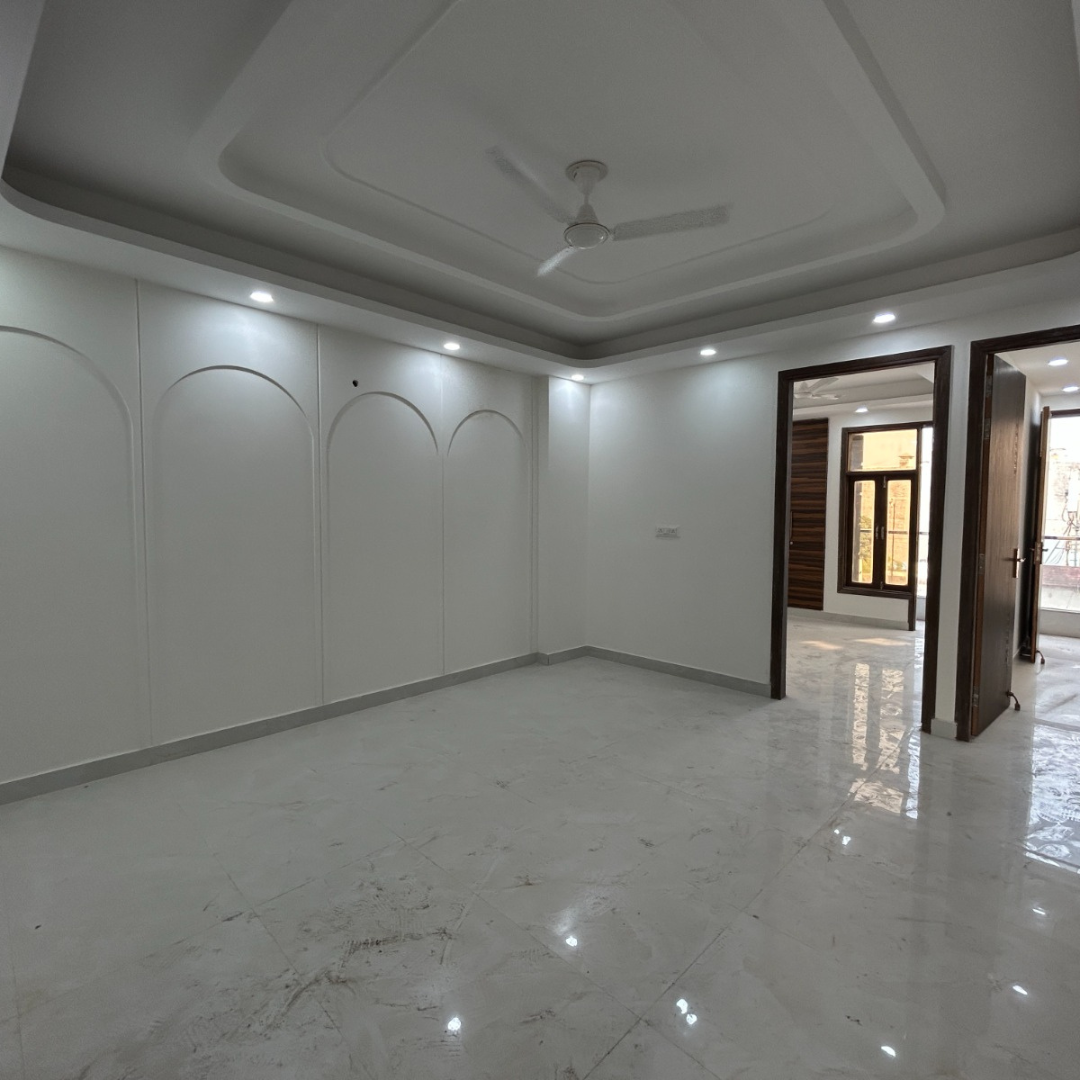 3 BHK In South Delhi Under 70 Lakh