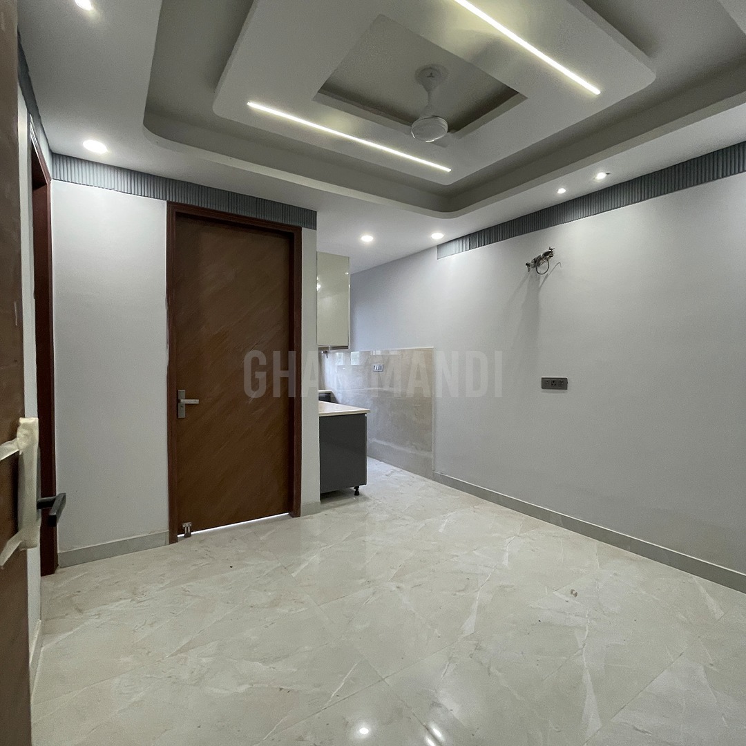 1BHK Flat In South Delhi Near Gurugram